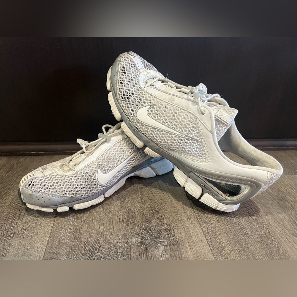 Women’s White Nike + Mesh Trainer/Tennis Shoes w/ Open Peep Heel! Size 8